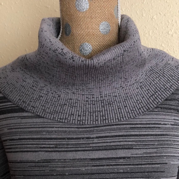 Allison Brittney Casual Sweater - Picture 6 of 9